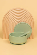 Load image into Gallery viewer, Silicone Suction Bowl with lid + Spoon Set: Vanilla