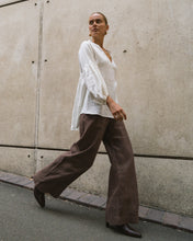 Load image into Gallery viewer, Aria Linen Blouse – White