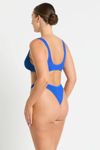 Load image into Gallery viewer, BOND-EYE - SCOUT CROP - COBALT RECYCLED