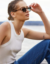 Load image into Gallery viewer, Status Anxiety-Villain - White Tort