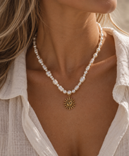 Load image into Gallery viewer, Solara Pearl Necklace