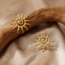 Load image into Gallery viewer, Golden Sunburst Earrings