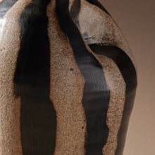 Load image into Gallery viewer, Celine Vase