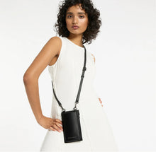 Load image into Gallery viewer, Status Anxiety - Voyager - Black