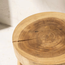 Load image into Gallery viewer, BALL SIDE TABLE