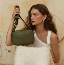 Load image into Gallery viewer, Plunder Bag With Webbed Strap - Khaki