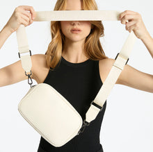 Load image into Gallery viewer, Plunder Bag With Webbed Strap - Chalk