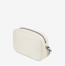 Load image into Gallery viewer, Plunder Bag With Webbed Strap - Chalk