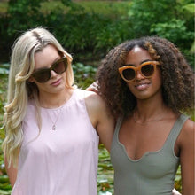 Load image into Gallery viewer, MILLA CARAMEL Brown Gradient Lens l Walnut Arms