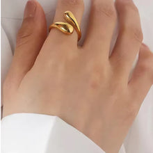 Load image into Gallery viewer, Waterdrop Ring
