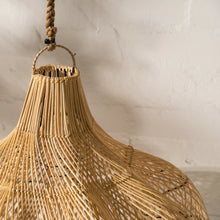 Load image into Gallery viewer, BEYLA SCALLOPED LARGE LIGHT SHADE