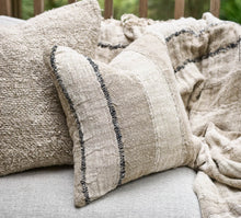 Load image into Gallery viewer, Retreat Cushion - Natural/Ivory/Black