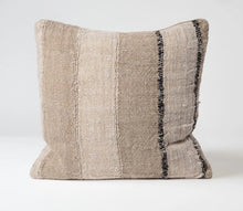 Load image into Gallery viewer, Retreat Cushion - Natural/Ivory/Black
