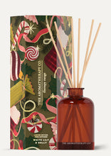 Load image into Gallery viewer, White Lily & Holly Reed Diffuser