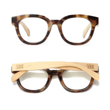 Load image into Gallery viewer, ALIVE ROCKY TORT l Wooden Magnifying Reader