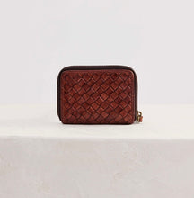 Load image into Gallery viewer, Small Basque Wallet Amber