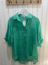 Load image into Gallery viewer, Worthier Linen Button-Up Shirt – Green