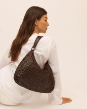 Load image into Gallery viewer, Juju & Co - Basque Slouchy - Chocolate