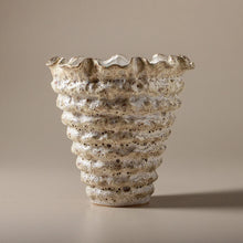 Load image into Gallery viewer, Nautilus Vase