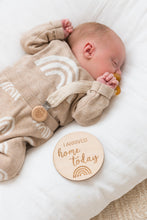 Load image into Gallery viewer, Baby Milestone Wooden Discs