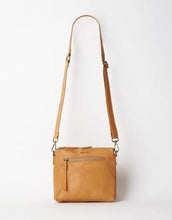 Load image into Gallery viewer, Juju &amp; Co - Large Essential Pouch - Tan
