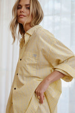 Load image into Gallery viewer, Peta Oversized shirt -faded sun check
