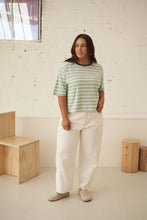 Load image into Gallery viewer, DEMI BARREL JEAN/ECRU
