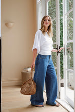 Load image into Gallery viewer, Molly Relaxed Sleeve Top
