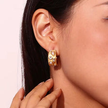 Load image into Gallery viewer, Margot Earrings in Gold
