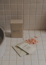 Load image into Gallery viewer, Bath Salts | Saint-Raphaël
