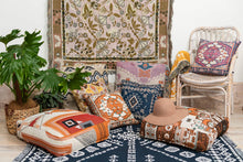 Load image into Gallery viewer, &#39;Eleanor Rigby&#39; Woven Picnic Rug/Throw: Regular 130x160cm
