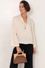 Load image into Gallery viewer, Peru Top Handle Weave Clutch
