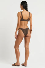 Load image into Gallery viewer, BOND-EYE - RING SCOUT CROP - Cocoa Leopard Jacquard
