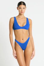 Load image into Gallery viewer, BOND-EYE - SCOUT CROP - COBALT RECYCLED
