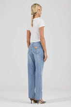 Load image into Gallery viewer, Meg Straight Jean - Surrender
