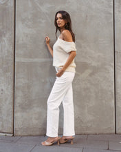 Load image into Gallery viewer, sla Straight Leg Jeans – White
