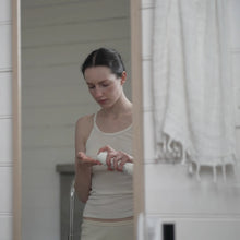 Load image into Gallery viewer, Clarifying Facial Cleansing Milk
