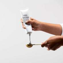 Load image into Gallery viewer, Cucumber &amp; Chamomile Radiance Facial Mask
