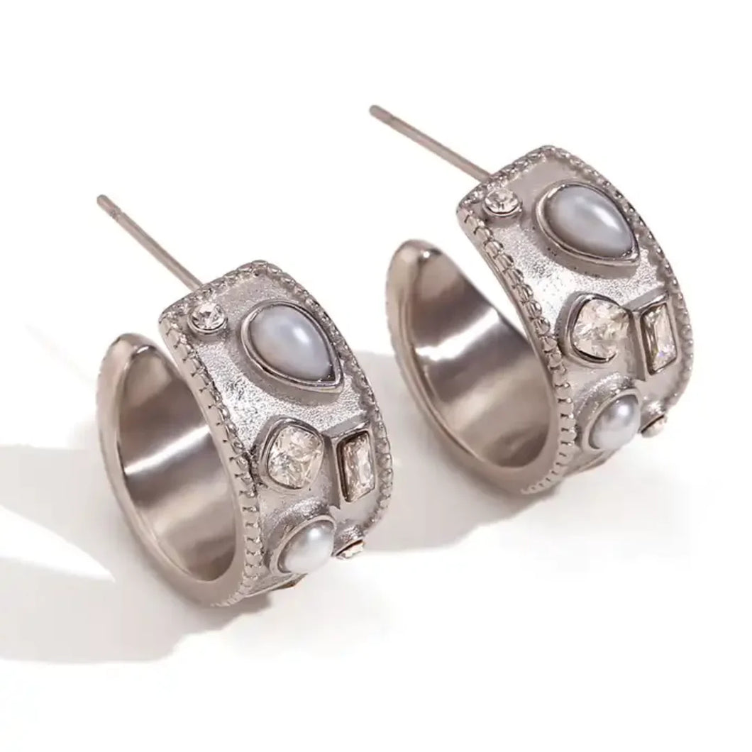 Margot Earrings in Silver