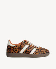 Load image into Gallery viewer, Parallel Pony Hair Sneakers - Leopard

