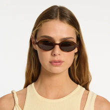 Load image into Gallery viewer, Status Anxiety - Wonder Sunglasses - Brown
