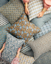 Load image into Gallery viewer, Istanbul Fresh Azure linen cushion
