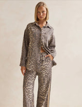 Load image into Gallery viewer, Leopard Print Button-Up Shirt
