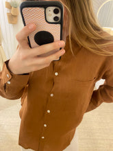Load image into Gallery viewer, Millie Shirt – Amber
