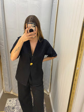 Load image into Gallery viewer, Black Button Set
