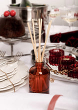Load image into Gallery viewer, Christmas Pudding Reed Diffuser
