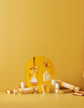 Load image into Gallery viewer, CELEBRATE SOLEIL BON BON ROOM MIST 30ML
