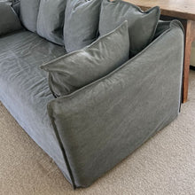 Load image into Gallery viewer, Cape sofa - Grey
