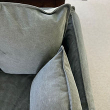 Load image into Gallery viewer, Cape sofa - Grey
