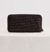 Load image into Gallery viewer, Juju &amp; Co - Large Basque Wallet - Chocolate
